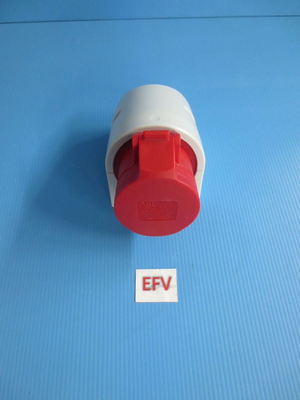 Spine: CEE Steckdose 16A 5 polig 3x400V IP44 – Nuovo (secondo la descrizione) da Sulz LU venduto da Elektrofachverkauf 3