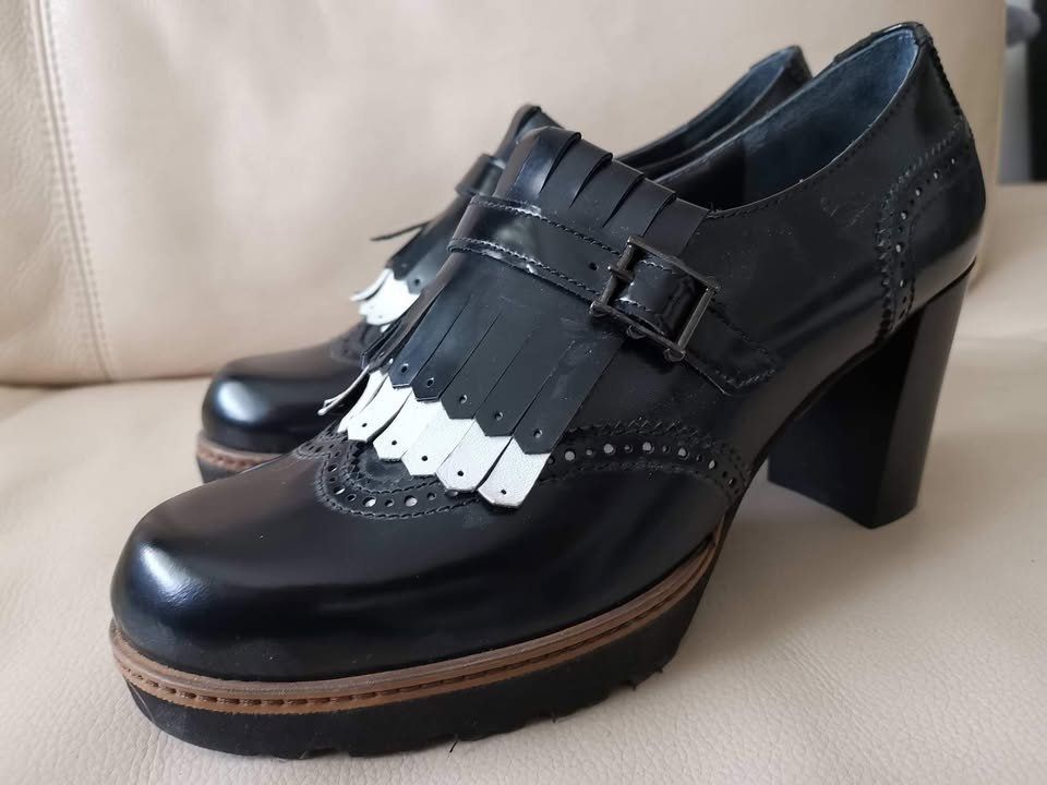 Scarpe da donna: Neue Pumps, Grösse 39 – Nuovo (secondo la descrizione) da Stäfa venduto da Pinky777