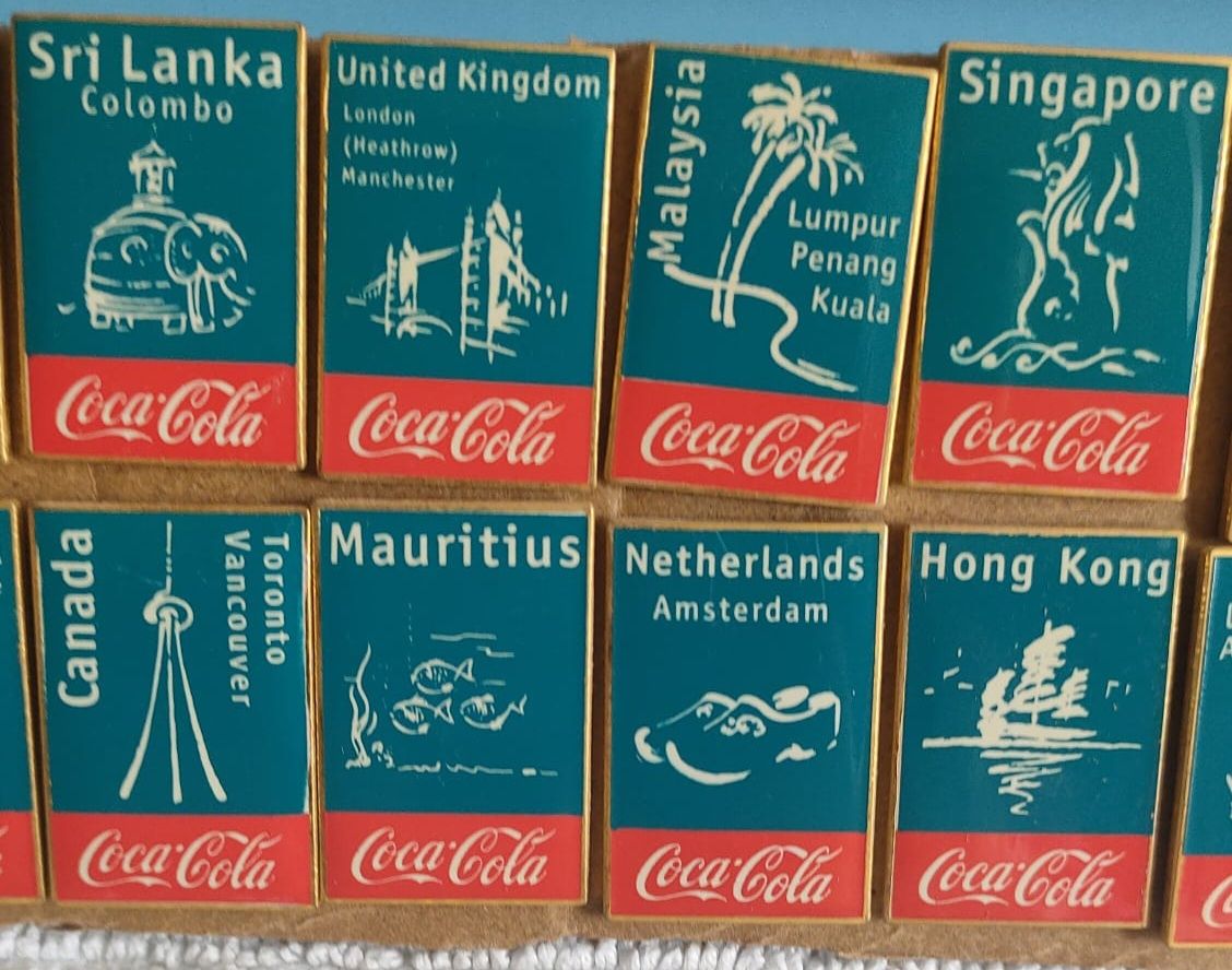 Coca-Cola Plaquettes & Badges: Coca Cola 24 Länder Pins – D'occasion à Luzern par Luzern_Energy 2