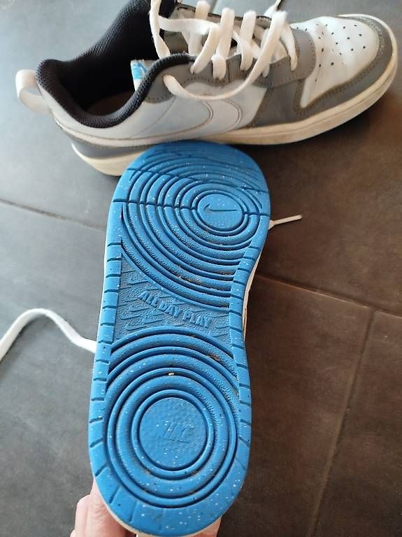 Nike Scarpe da uomo: Nike Schuhe gr.38 – Usato da plasselb venduto da FabienneG0102 1