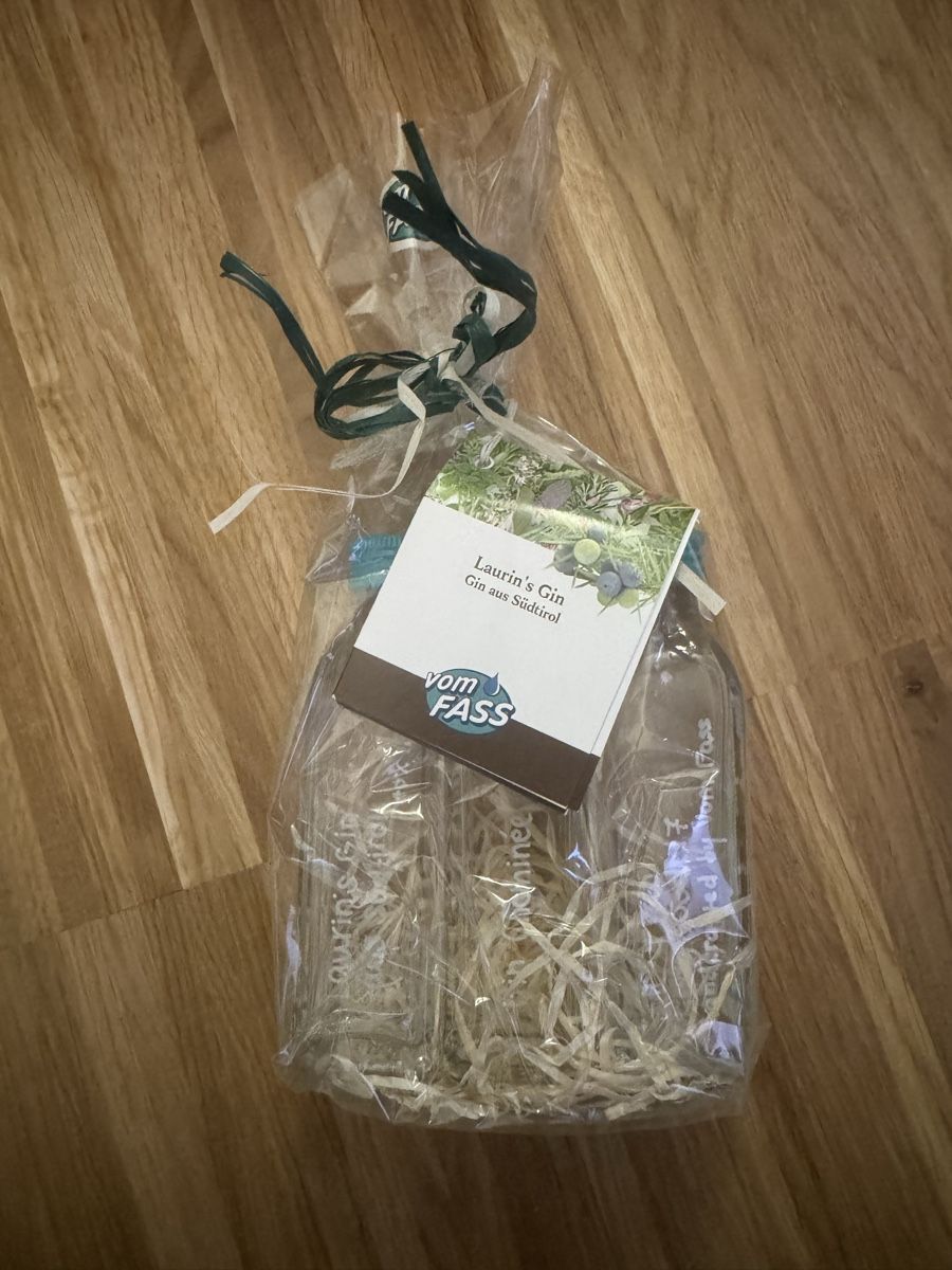 Bevande alcoliche: Laurin's Gin vom Fass – Nuovo e nell'imballaggio originale da Dübendorf venduto da gru_v8px 1