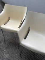 Lot de2 chaises Kartell Dr. No – blanc / beige