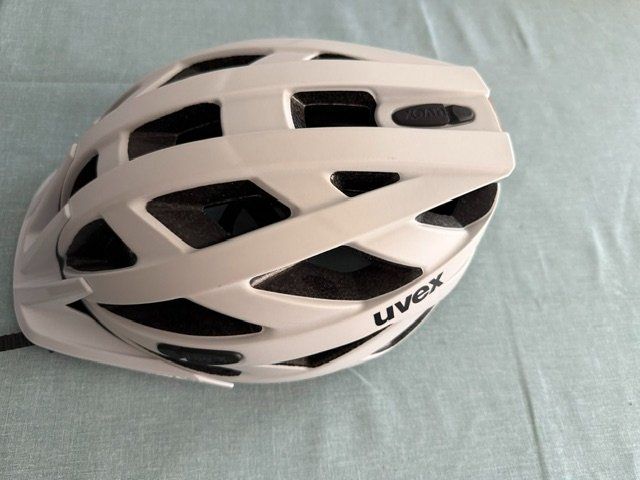 Uvex Caschi: Velohelm Uvex I-Vo CC Weiss – Nuovo (secondo la descrizione) da Lyss venduto da tsawo