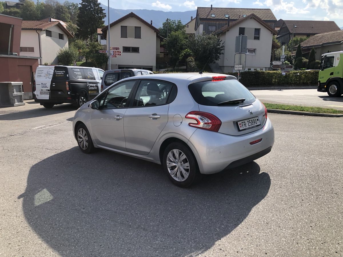 Peugeot Autos: Peugeot 208 – Gebraucht aus Lossy von Bmwpassion 5