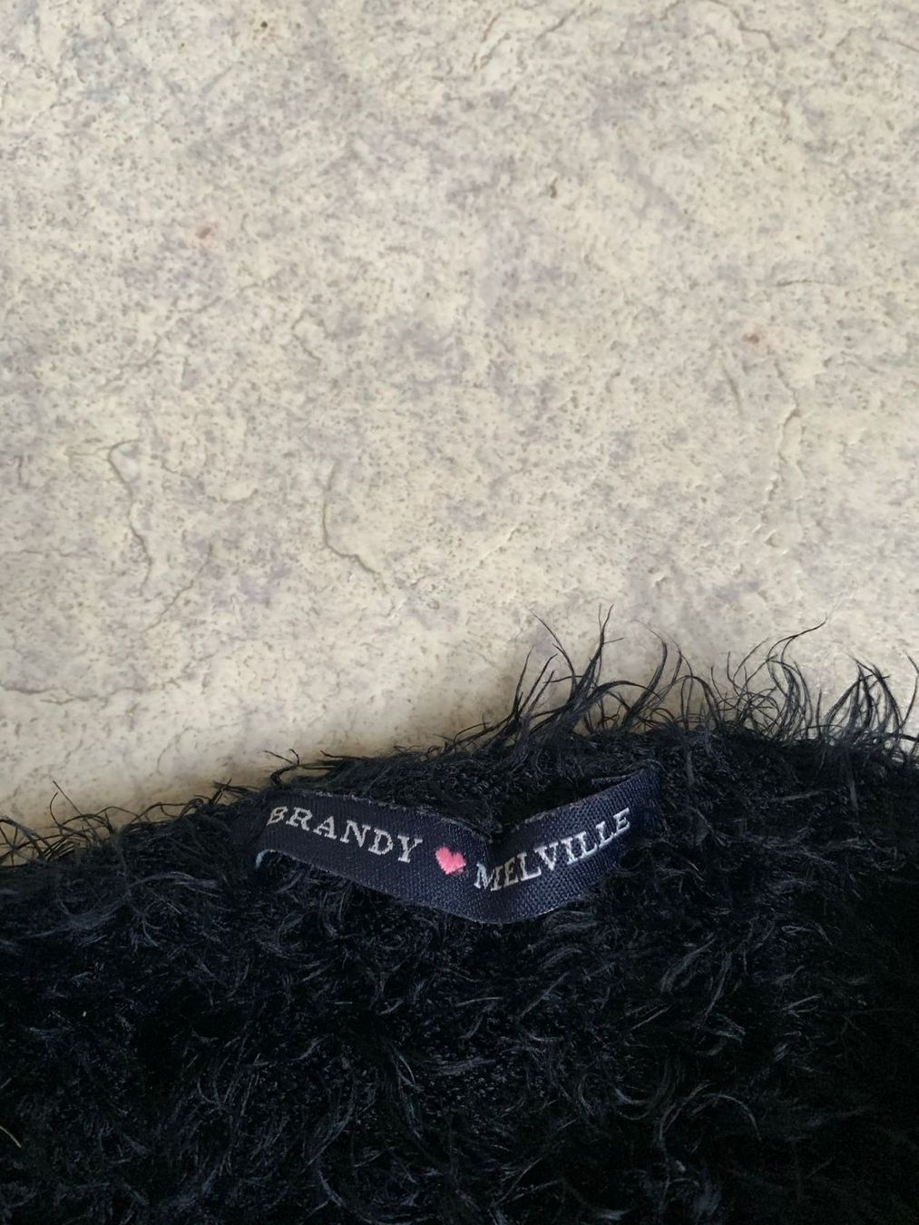 Brandy Melville Pulls & Sweat-shirts: BRANDY MELVILLE - cropped Pullover schwarz S – D'occasion à Zürich par Diazaio 2