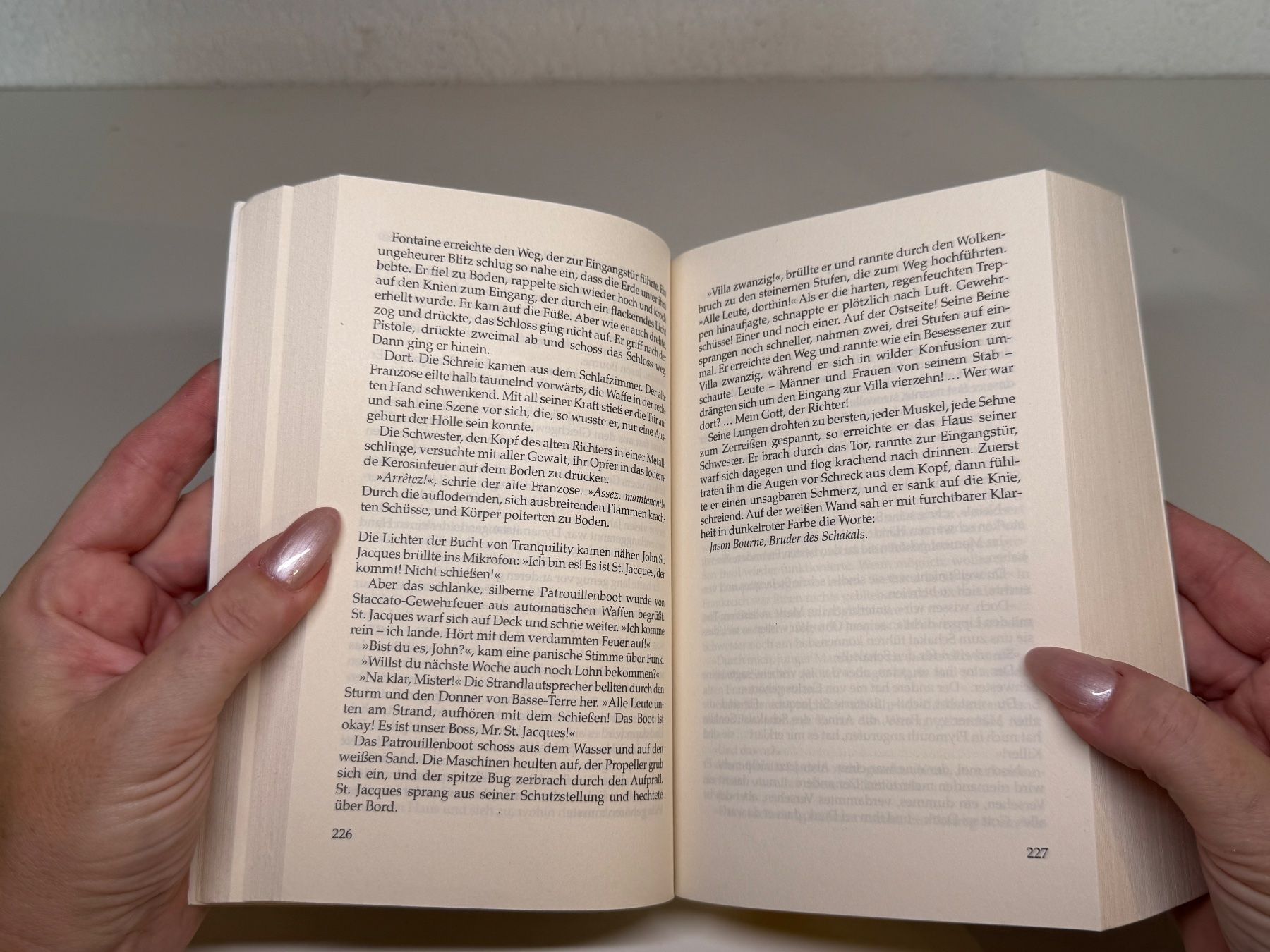 Libri: ROMAN: Robert Ludlum, Das Bourne Ultimatum – Usato da Grosswangen venduto da Deutsche_Romane 4
