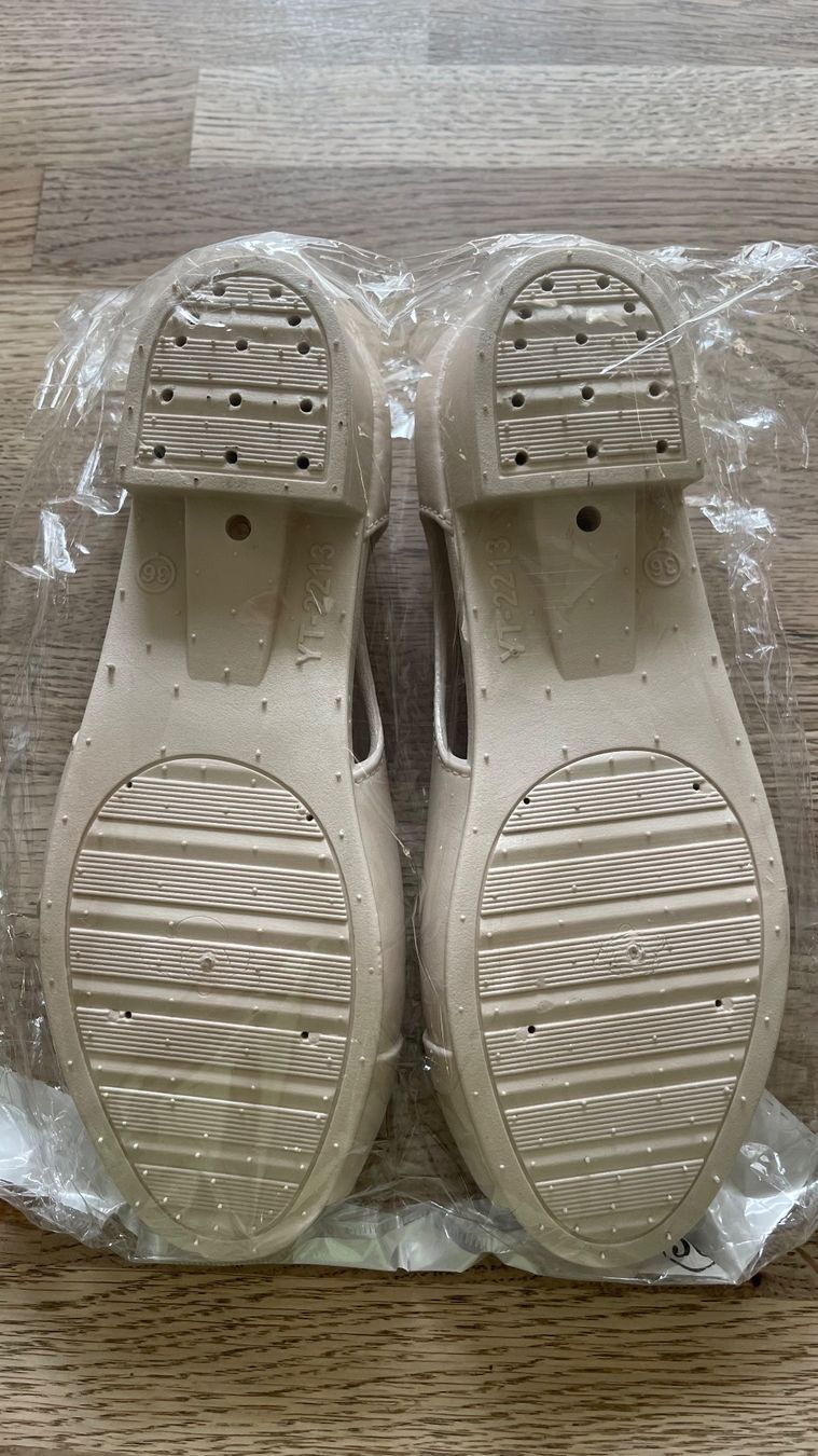 Chaussures femmes: Offene Damen Schule beige Gr. 36 – Neuf avec emballage d'origine à Wetzikon ZH par Schrungus 1