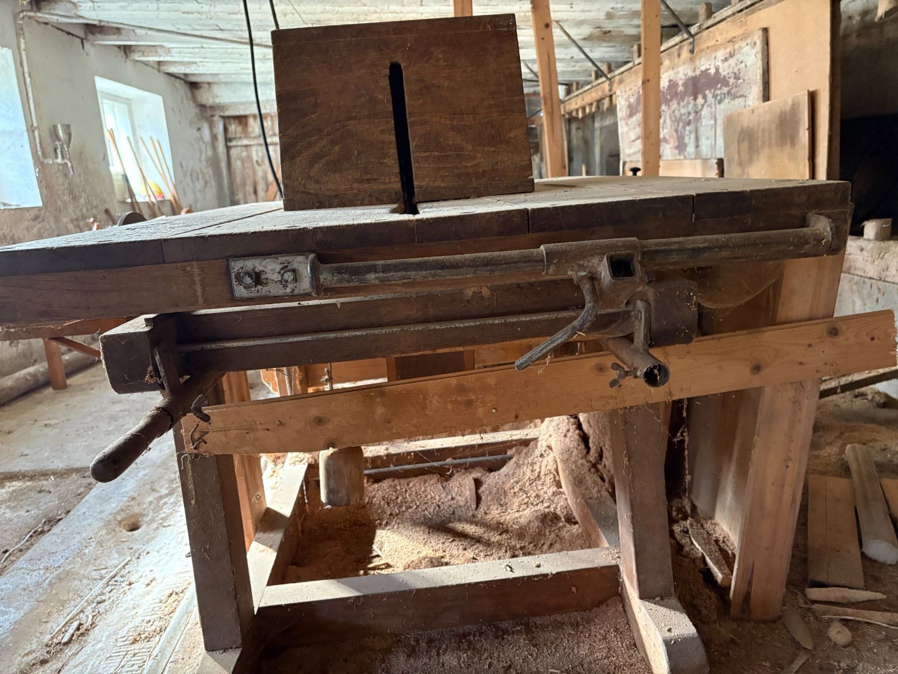 Tutte le macchine: Holzfräse-Spalter mit Buchermotor – Usato da Mönchaltorf venduto da Tschibi 1