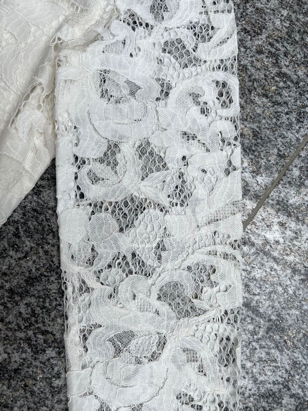Diane von Furstenberg Vestiti: Diane von Fürstenberg Spitzenkleid – Usato da Remigen venduto da Orlana7 2