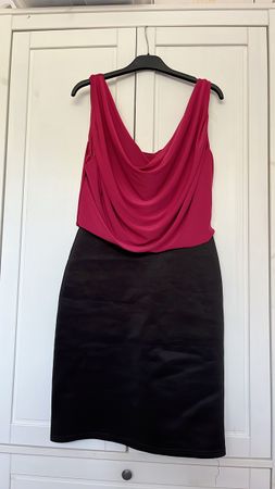 Elegantes Abendkleid, Grösse 38, Weinrot & Schwarz, Top!