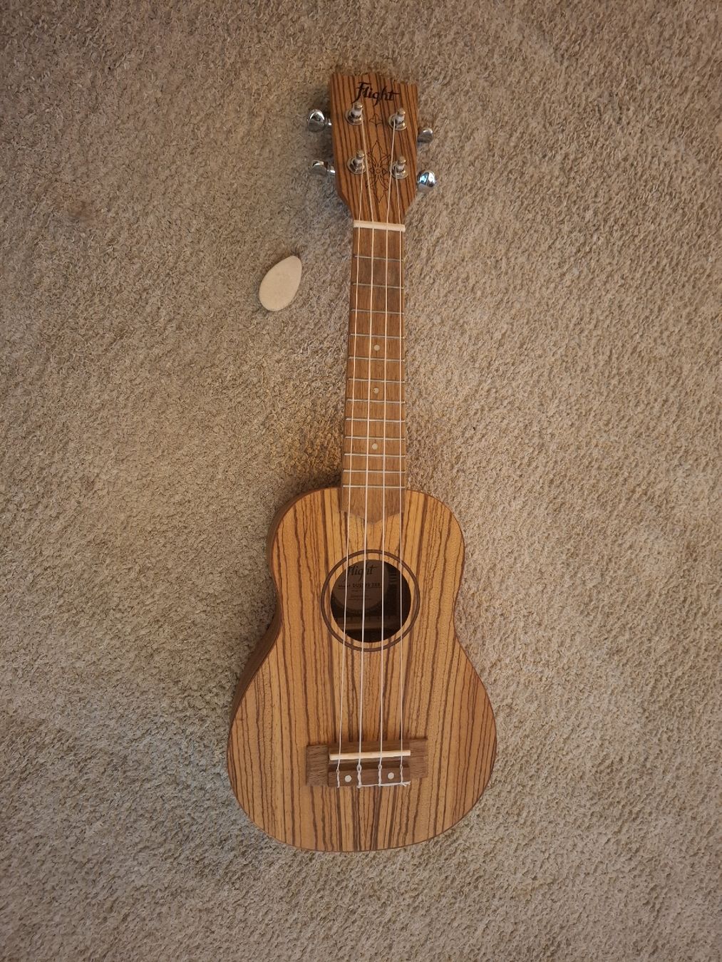Strumenti musicali: Ukulele, wie neu – Nuovo (secondo la descrizione) da Wil SG venduto da cro_27r5