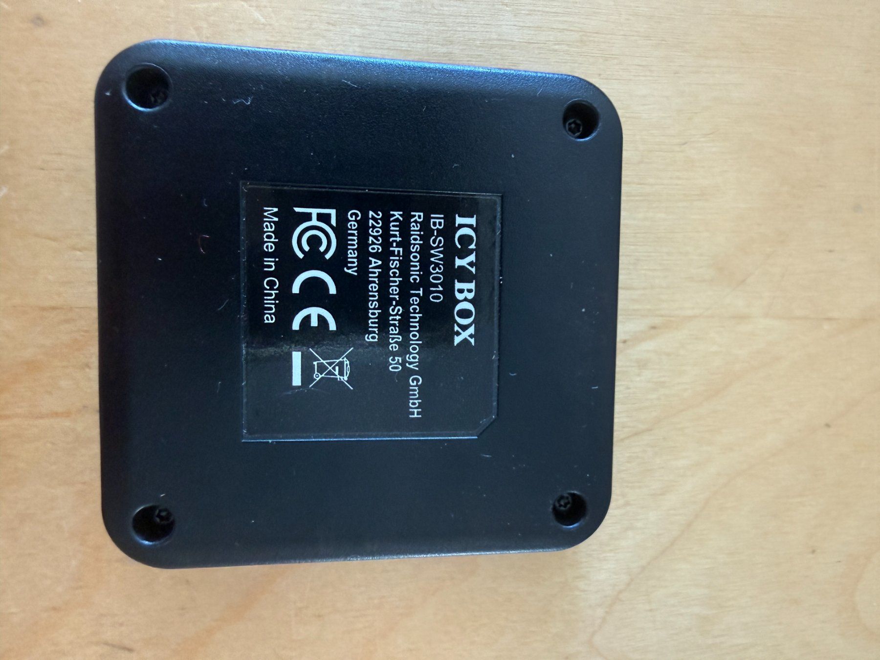 Hub & Switch: Raidsonic ICY Box IB-SW3010 3-Fach Smart HDMI-Switch – Usato da Aeugst am Albis venduto da gzhtox