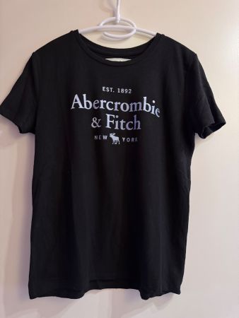 T-shirt noir Abercrombie & Fitch - taille M