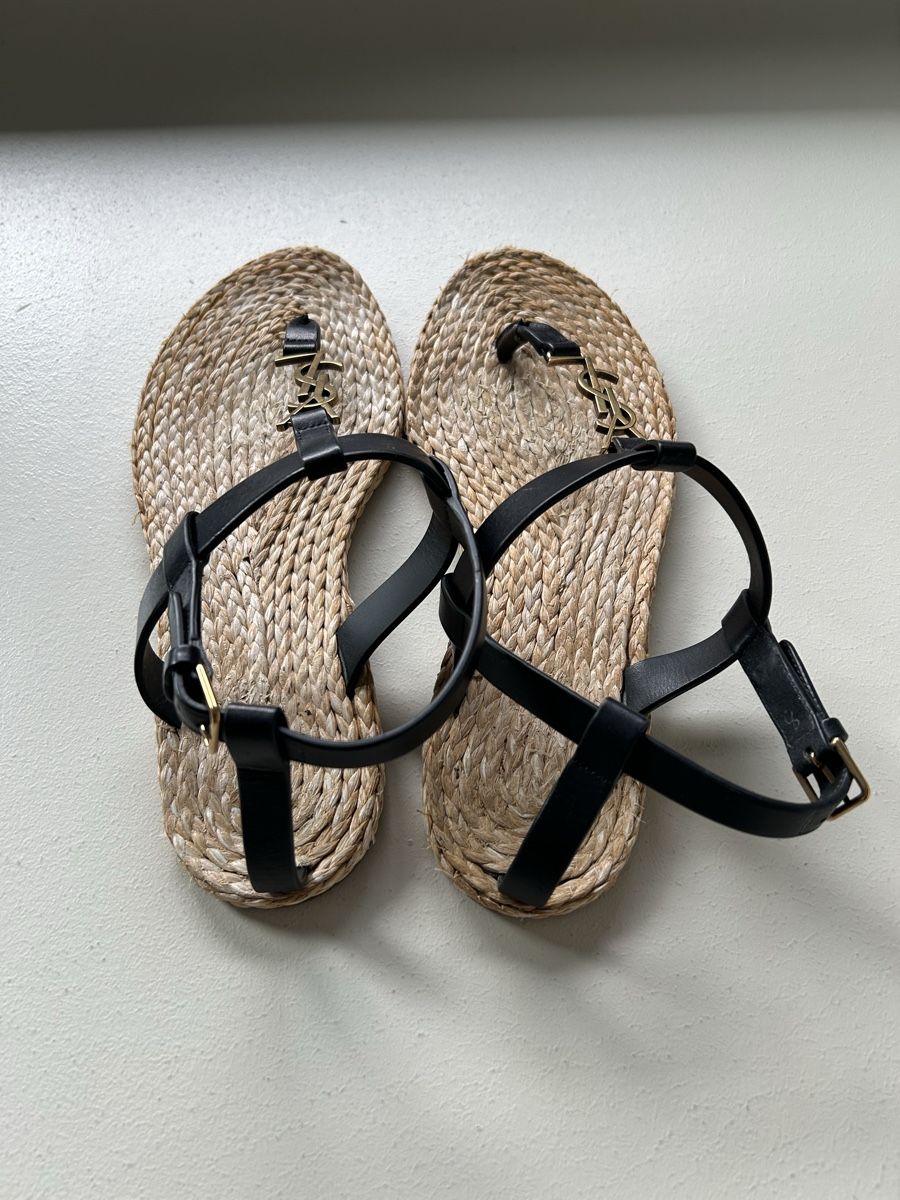 Saint Laurent Scarpe da donna: Yves Saint Laurent Sandalen Damen – Usato da Stansstad venduto da Penne0 1