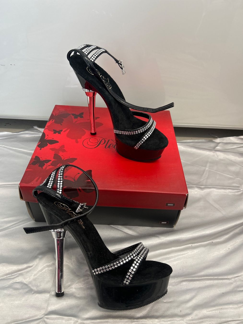Scarpe da donna: Pleaser Heels Sandaletten gr 35 Neu – Nuovo e nell'imballaggio originale da Regensdorf venduto da Spyke55
