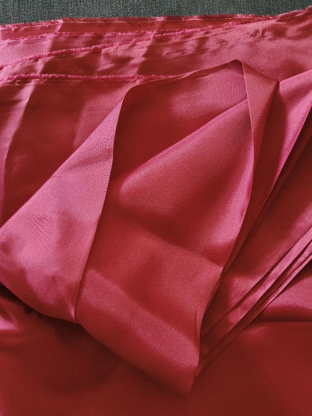 Tessuti: Satin lining fabric 100% acetate width 140cm 3m lange NP67 – Nuovo e nell'imballaggio originale da Zürich venduto da sha_vw65 1