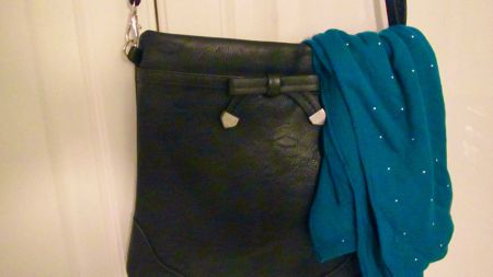 SAC EN BANDOULIERE  JN GIANNI CUIR NOIR