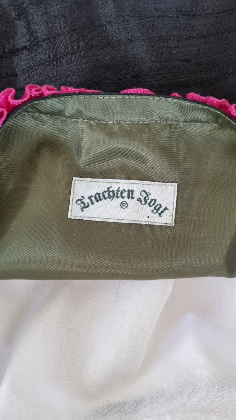 Vestiti: Dirndl schwarz/pink Gr. 34 – Usato da Ehrikon venduto da FARJG 5