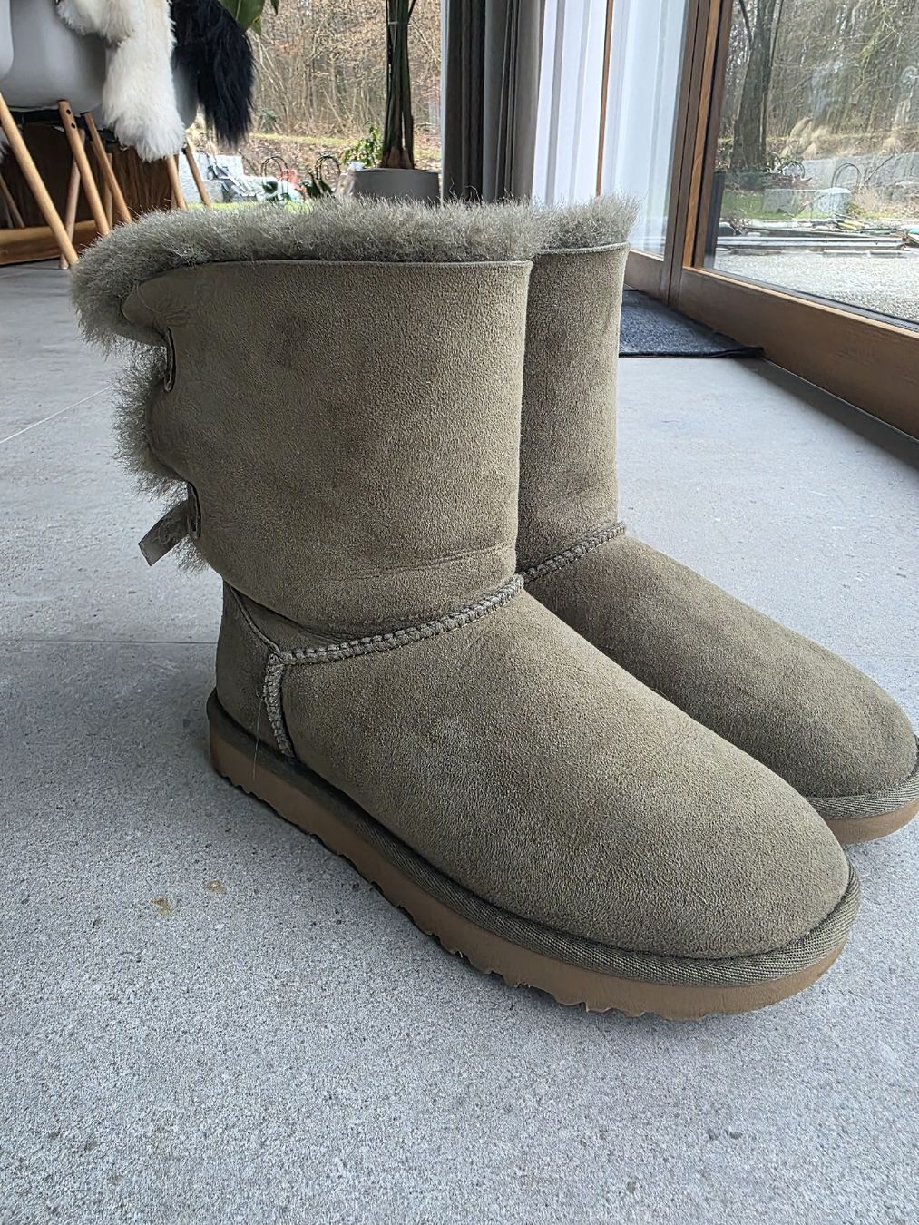 Ugg Scarpe da donna: UGG Bailey Boots mit Schleifen Gr. 38 - NEU – Nuovo (secondo la descrizione) da Starrkirch-Wil venduto da NHA01 4