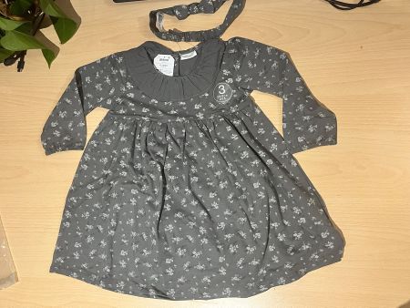 Graues Kleid mit Legging und Haarband gr.86