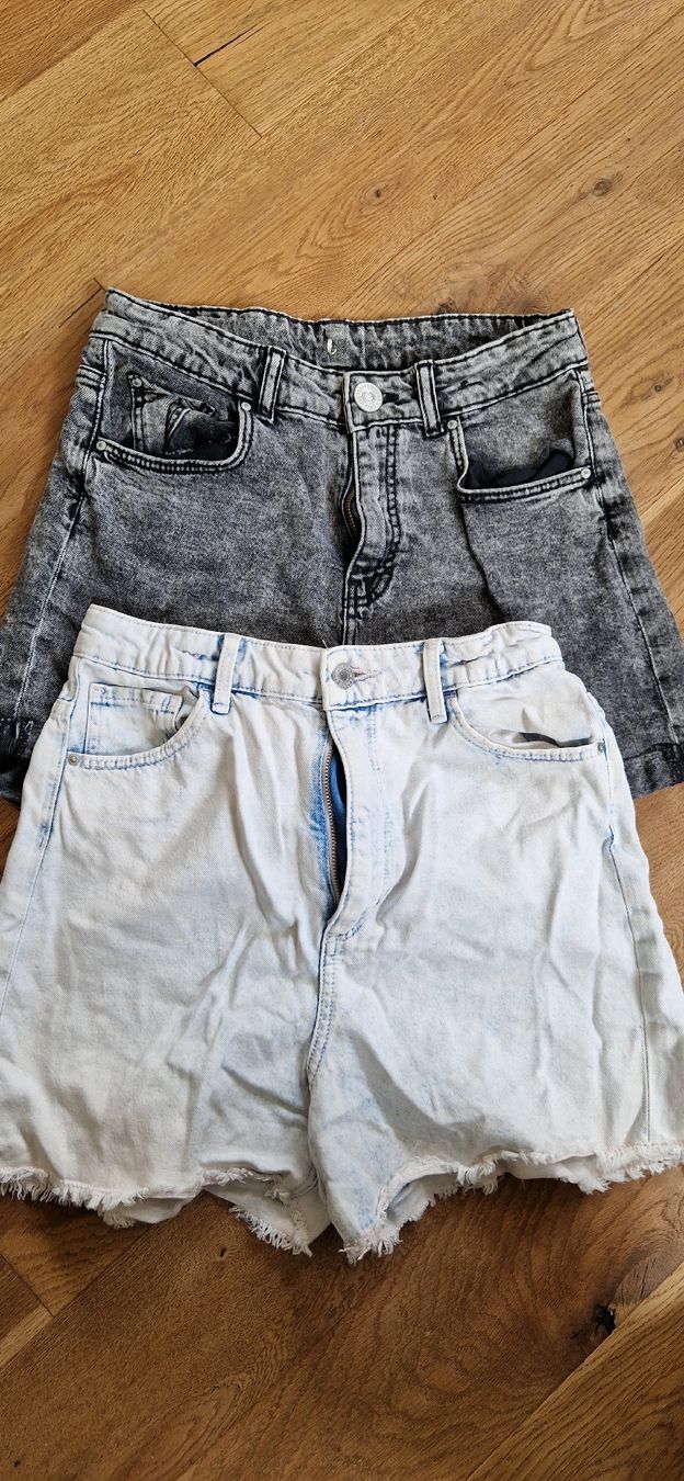Pantaloni: 2xJeans-Shorts – Usato da Grosswangen venduto da iranki80