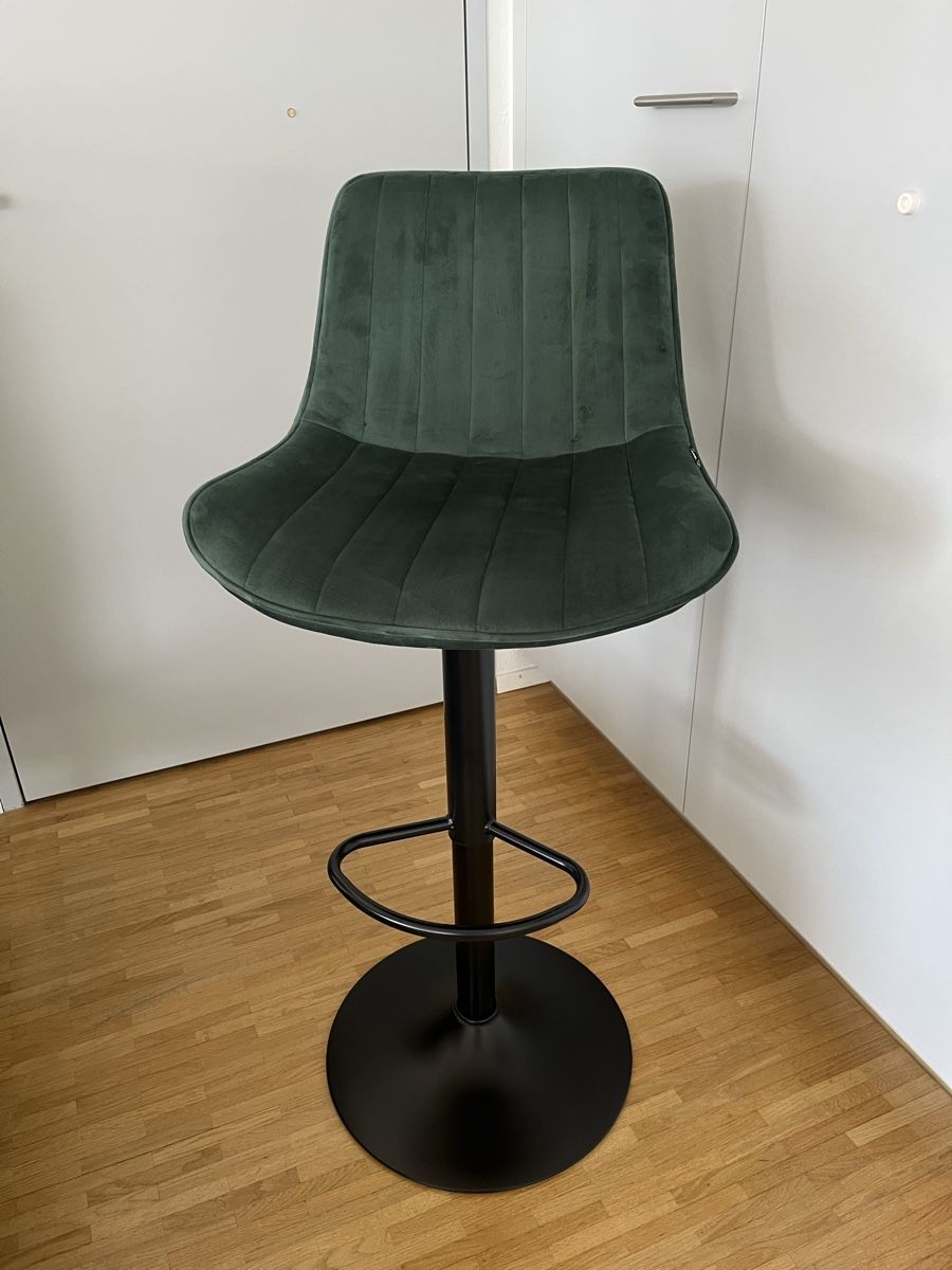 Beliani Tischset: Beliani grünesamt Barstühle/ Bartisch – Gebraucht aus Lyss von kal_777h 3