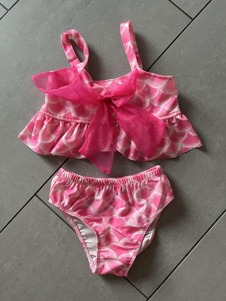 Badekleider & Bikinis: Pinkiges Bikini, Gr. 110/116 – Gebraucht aus Zürich von jmg_8005