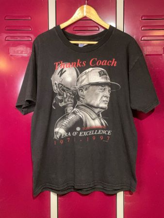 VINTAGE TRIBUTE TOM OSBORNE THANKS COACH NCAA T-SHIRT SZ: L
