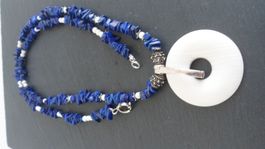 Lange Lapislazuli Kette mit Pischeibe