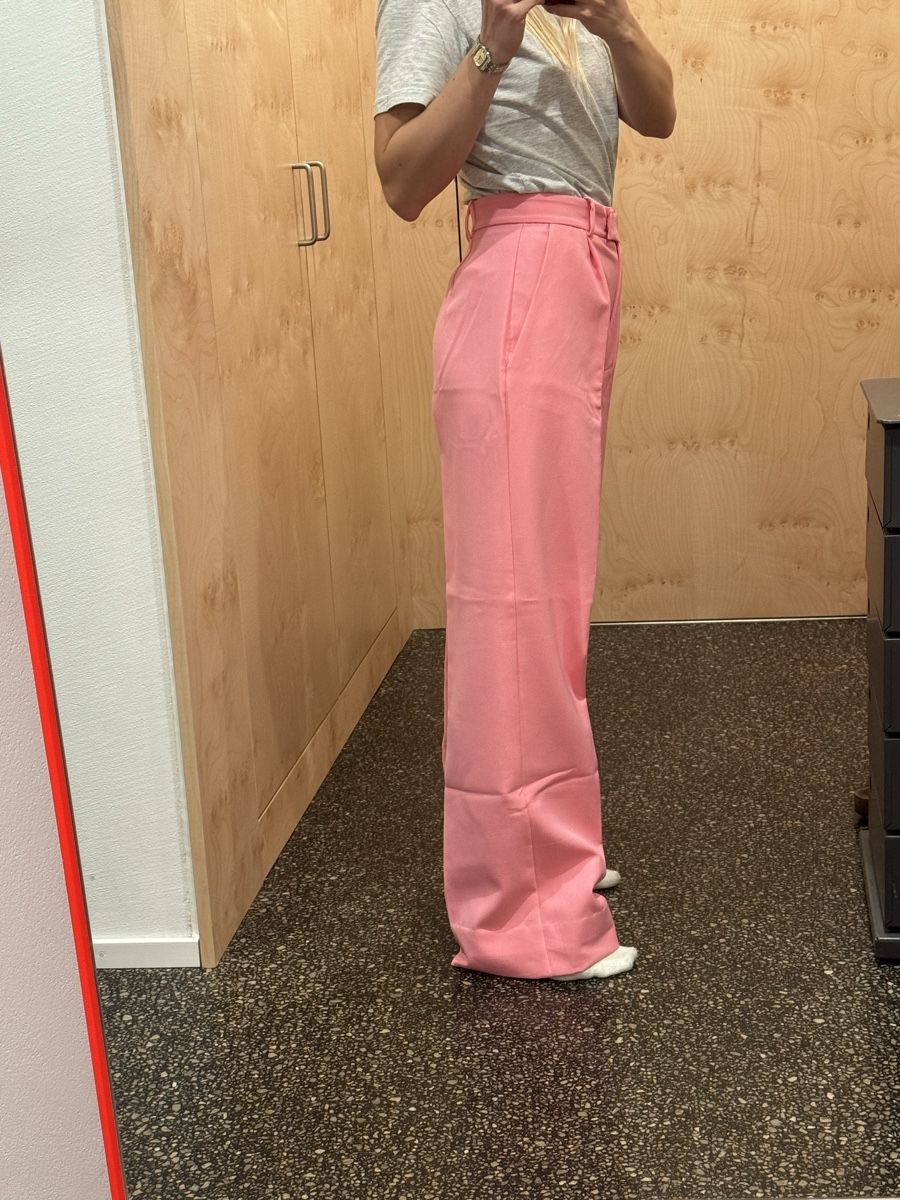 Zara Pantaloni: Zara pink trousers size 36 – Usato da Zürich venduto da gva_r9gs 1