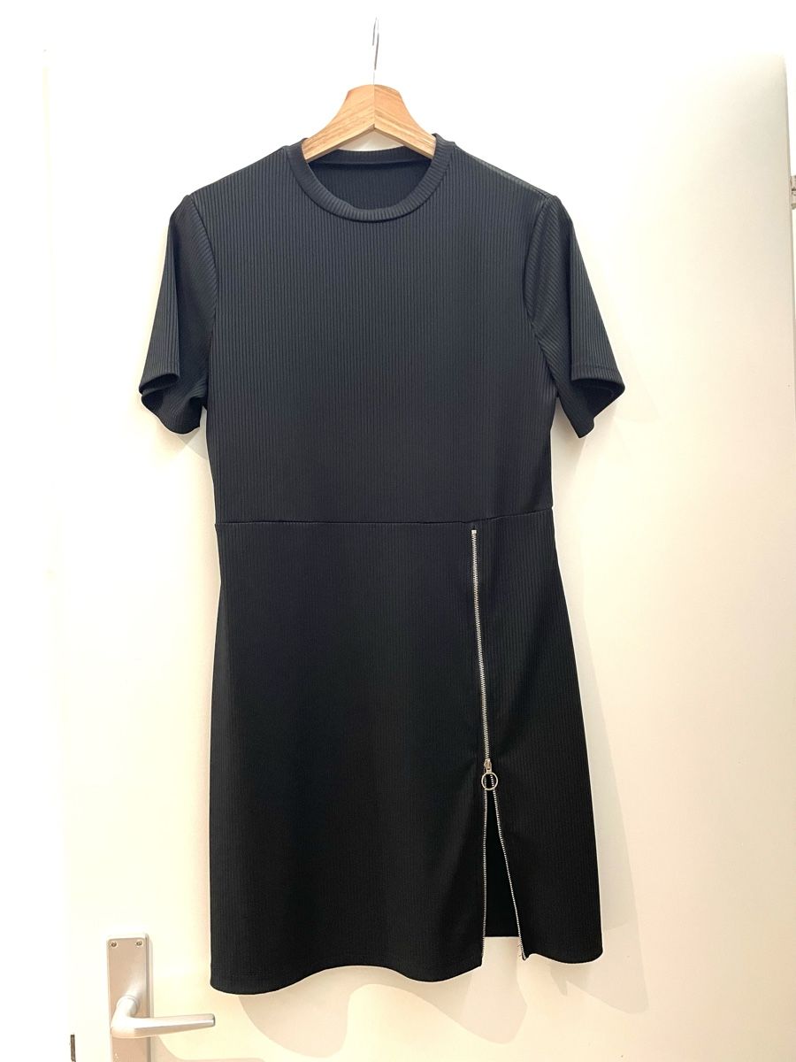 Vestiti: SCHWARZES KLEID MIT REISSVERSCHLUSS – Usato da Ziefen venduto da Elar_store