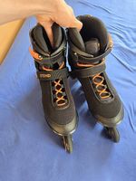 2 Mal getragen: Rollerblades Gr. 43 mit Schoner-Set