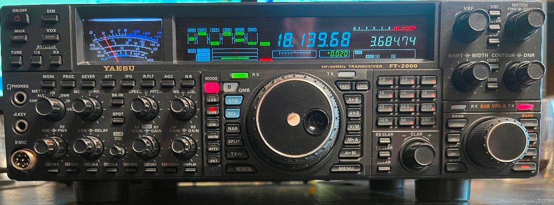 Yaesu Funktechnik: Yaesu FT-2000 Transceiver + DMU-2000 Datenmanagement  Unit – Gebraucht aus Rothrist von Fsuser 2