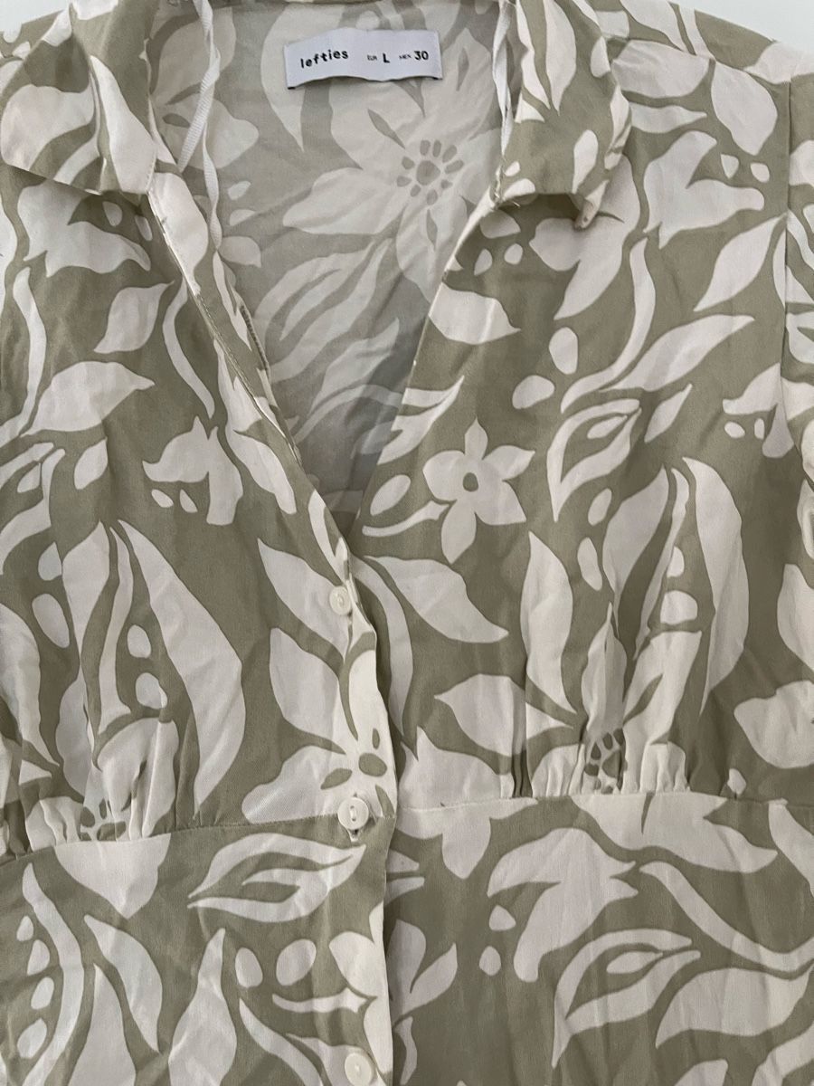 Vestiti: Sommerliches Kleid mit Blumenmuster – Nuovo (secondo la descrizione) da Wetzikon ZH venduto da man_7mn7 1