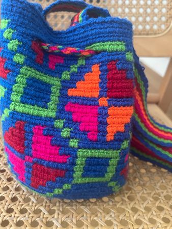 Tasche multicolore gehäckelt gewoben