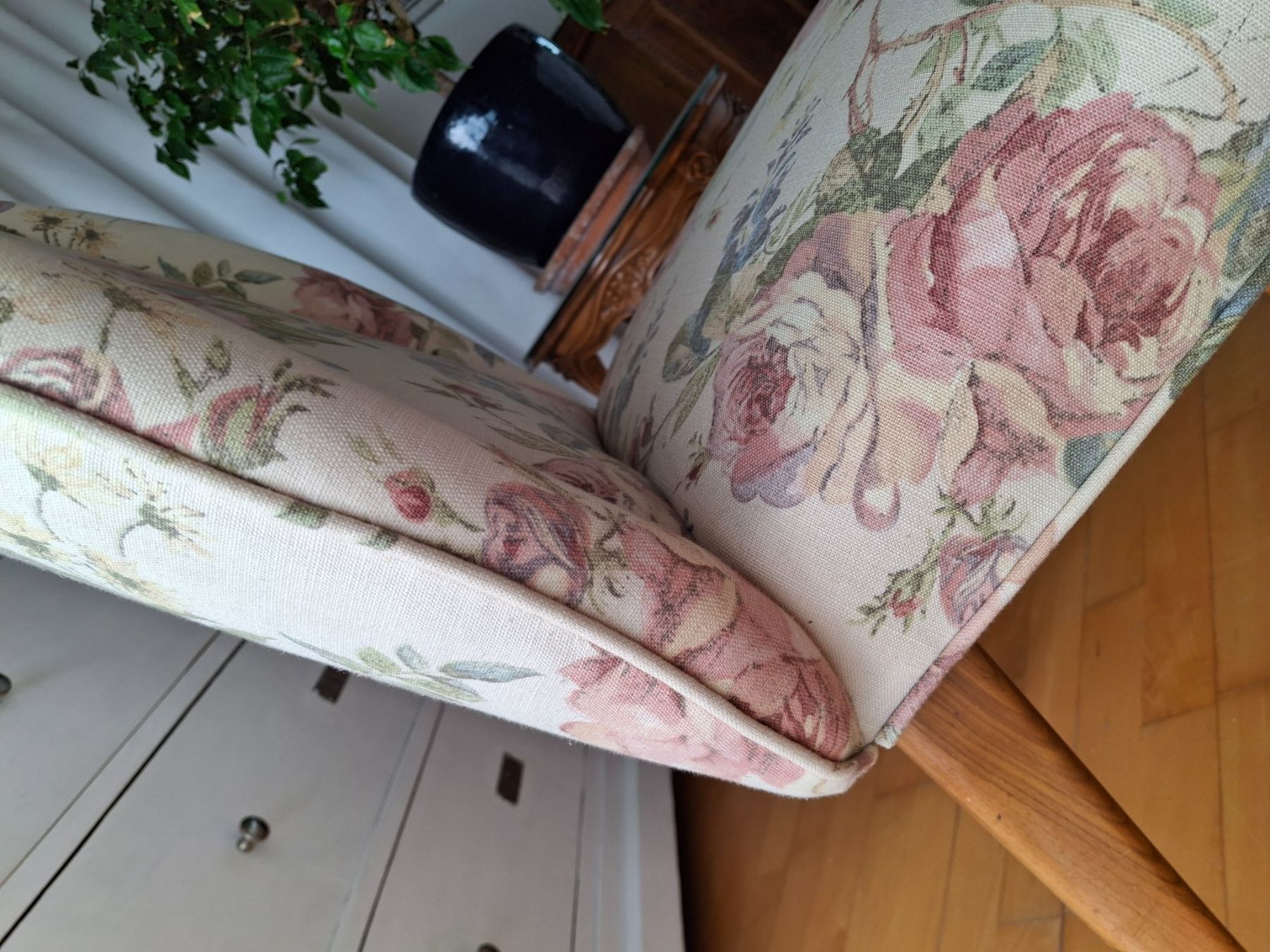 Stühle: Rosenstuhl – Gebraucht aus Zürich von Earlybird_Aurora 2