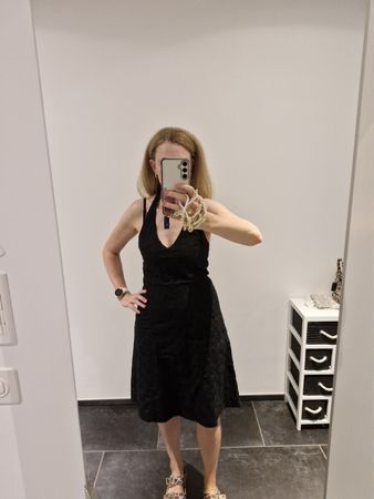 Esprit Kleid schwarz Grösse 28 guter Zustand