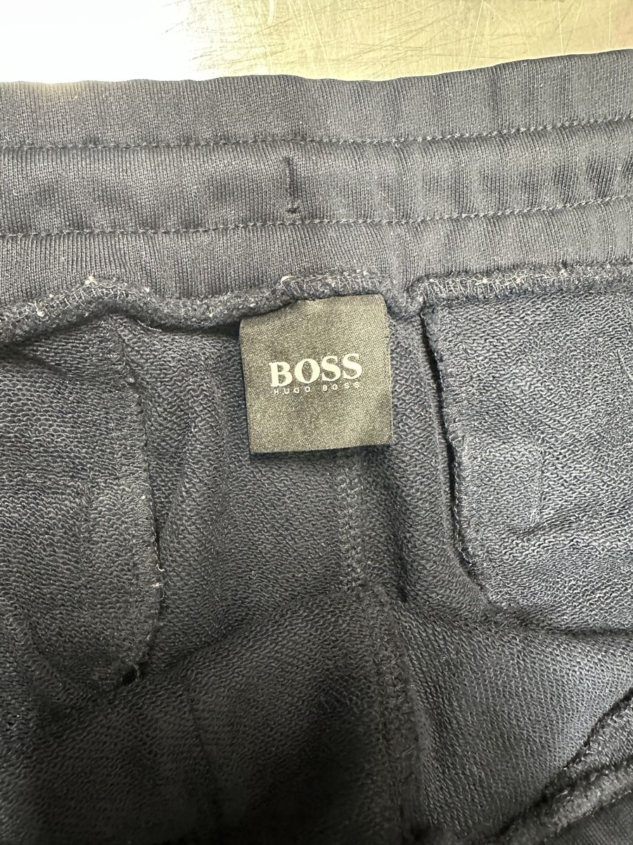 Hugo Boss Hosen: Herren Jogginghose BOSS Dunkelblau – Gebraucht aus Schwende von weesli 2