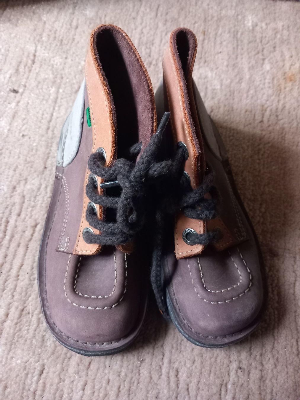 Kickers Scarpe per ragazzi: Kickers 31 – Nuovo (secondo la descrizione) da Courrendlin venduto da tititchoun 1