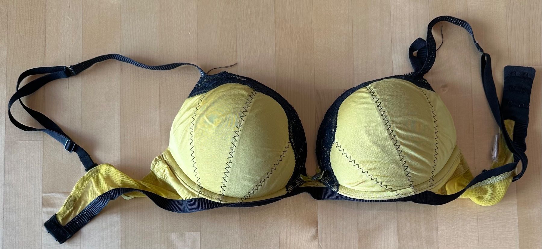 Sonstige Unterwäsche: BH 65 D La Senza – Gebraucht aus Watt von BOberland71