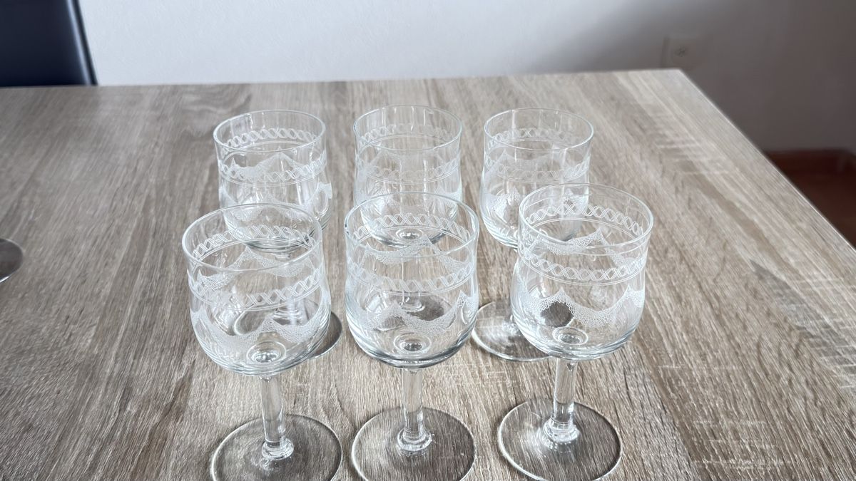 Bicchieri: 6 edle Grappagläser / Kristallglas mit Schliffmuster – Usato da Schlieren venduto da WEEEE_MEVOMATA_WEEEE 1