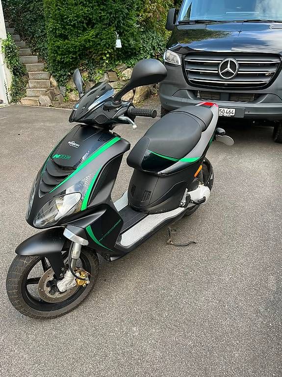 Piaggio Scooter: Piaggio NRG Powwe DD 50ccm 75 km/h – Usato da Meierskappel venduto da thokind