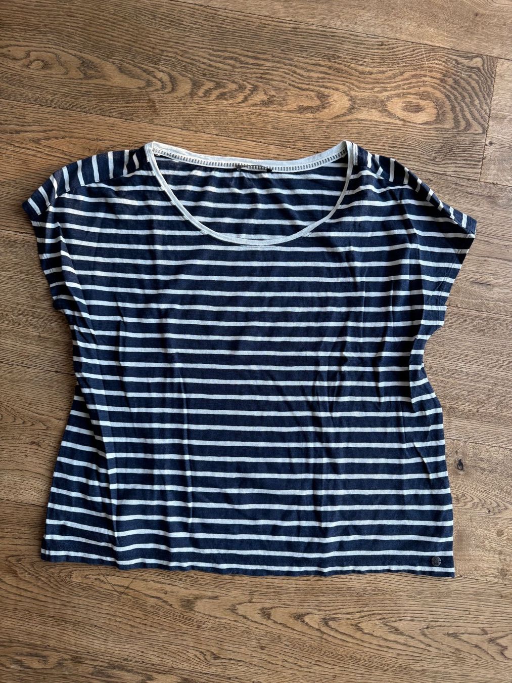 Tops: T-Shirt, Nile //NEU// L – Neu (gemäss Beschreibung) aus Stettfurt von outlet72