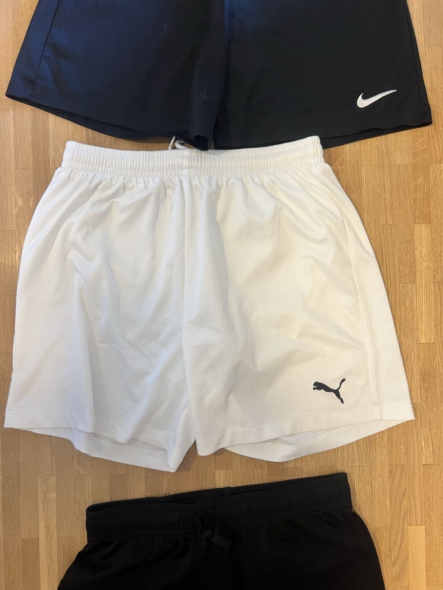 Pantaloni: 4 Sport-Shorts verschiedene Marken – Usato da Bern venduto da loewe1972 2