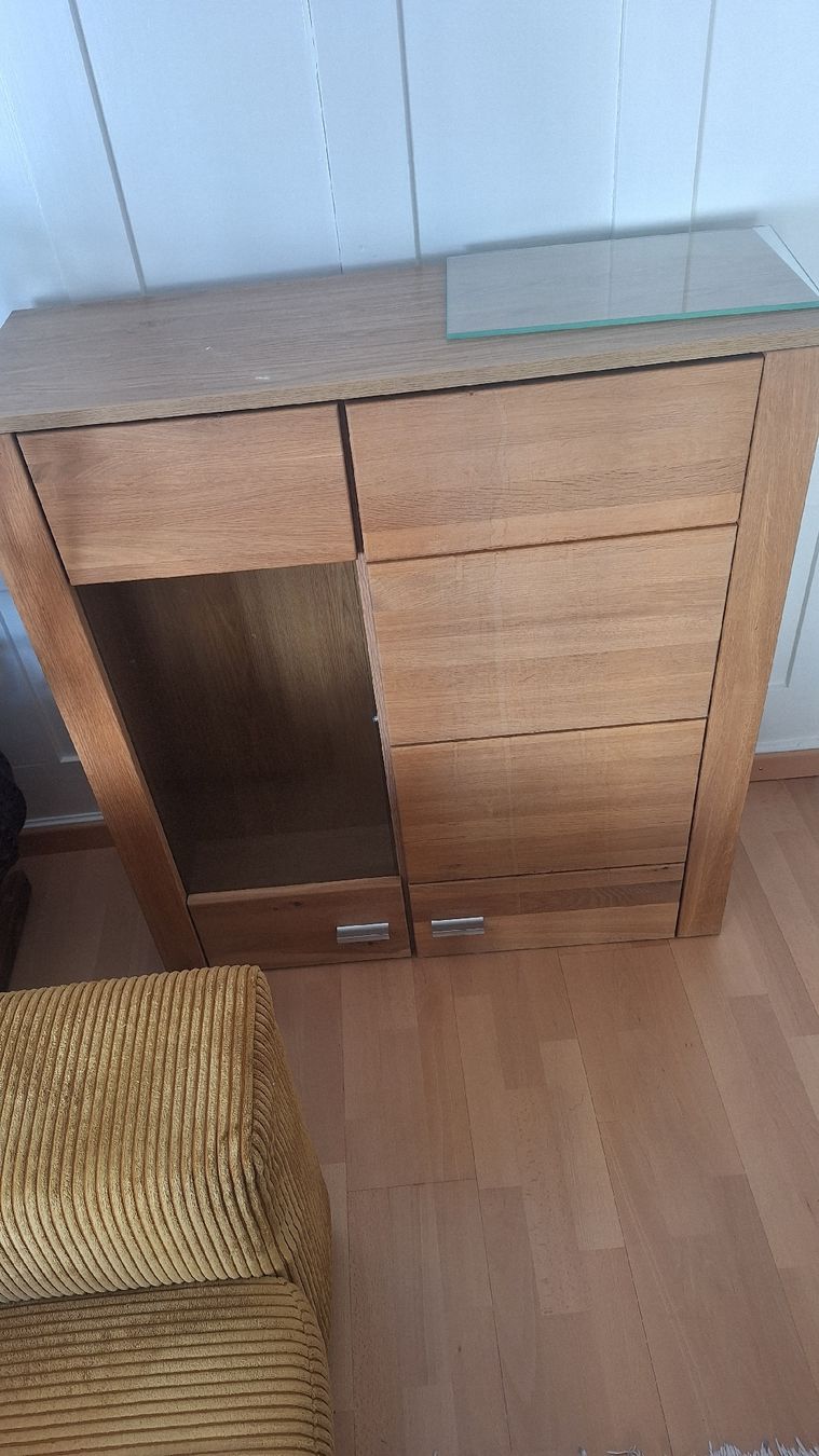Regale: Holzregal mit Glasfront links – Gebraucht aus St. Gallen von AnnaRamon
