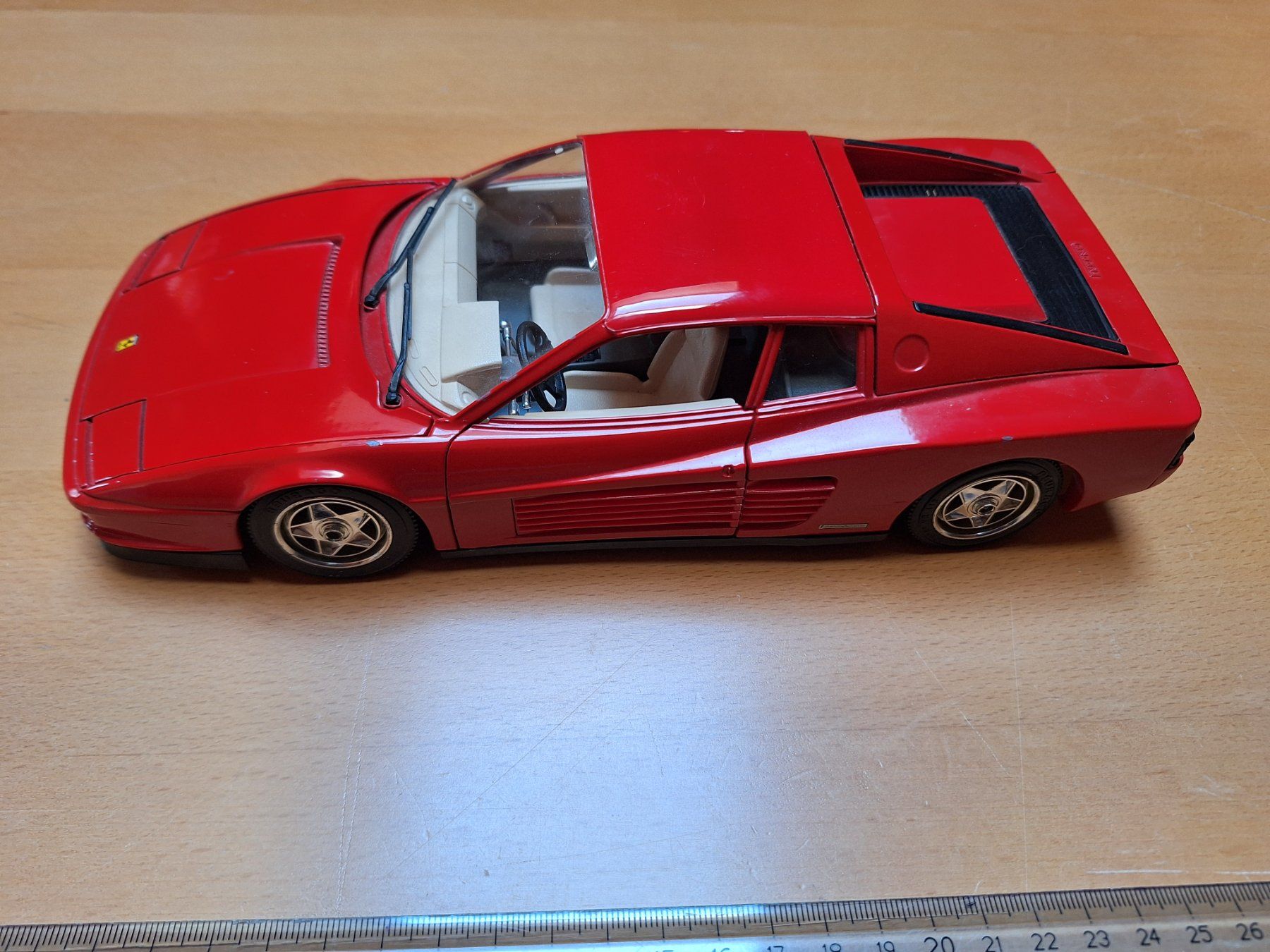 Ferrari Modellini d'auto: Modellauto Testarossa 1984 Massstab 1/18 – Difettoso da Genolier venduto da Antoine30 3