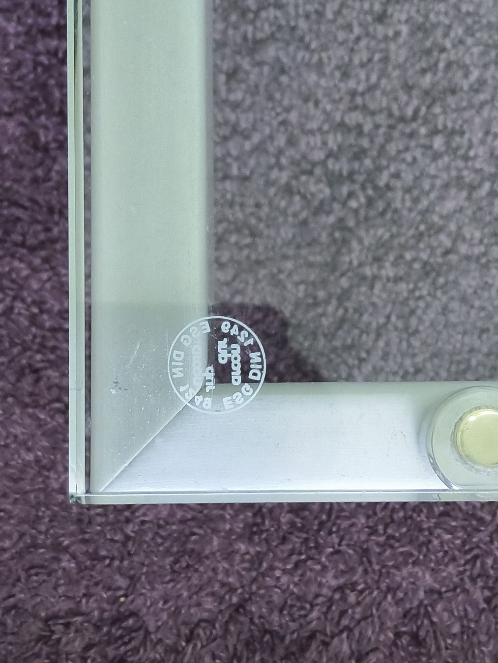 De Sede Tavoli: Design Glas Beistelltisch von de Sede – Usato da Basel venduto da Blaetz 1