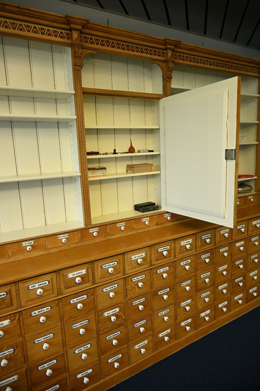 Armadi: Apotheker-Schrank antik (ca. 1890) – Usato da Walchwil venduto da buywithmats 6