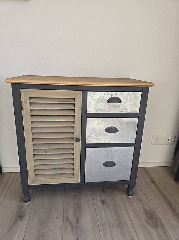 Cassettiere: Möbel Sideboard, Bänkli, Schränkli – Usato da Staufen venduto da sandy23 1