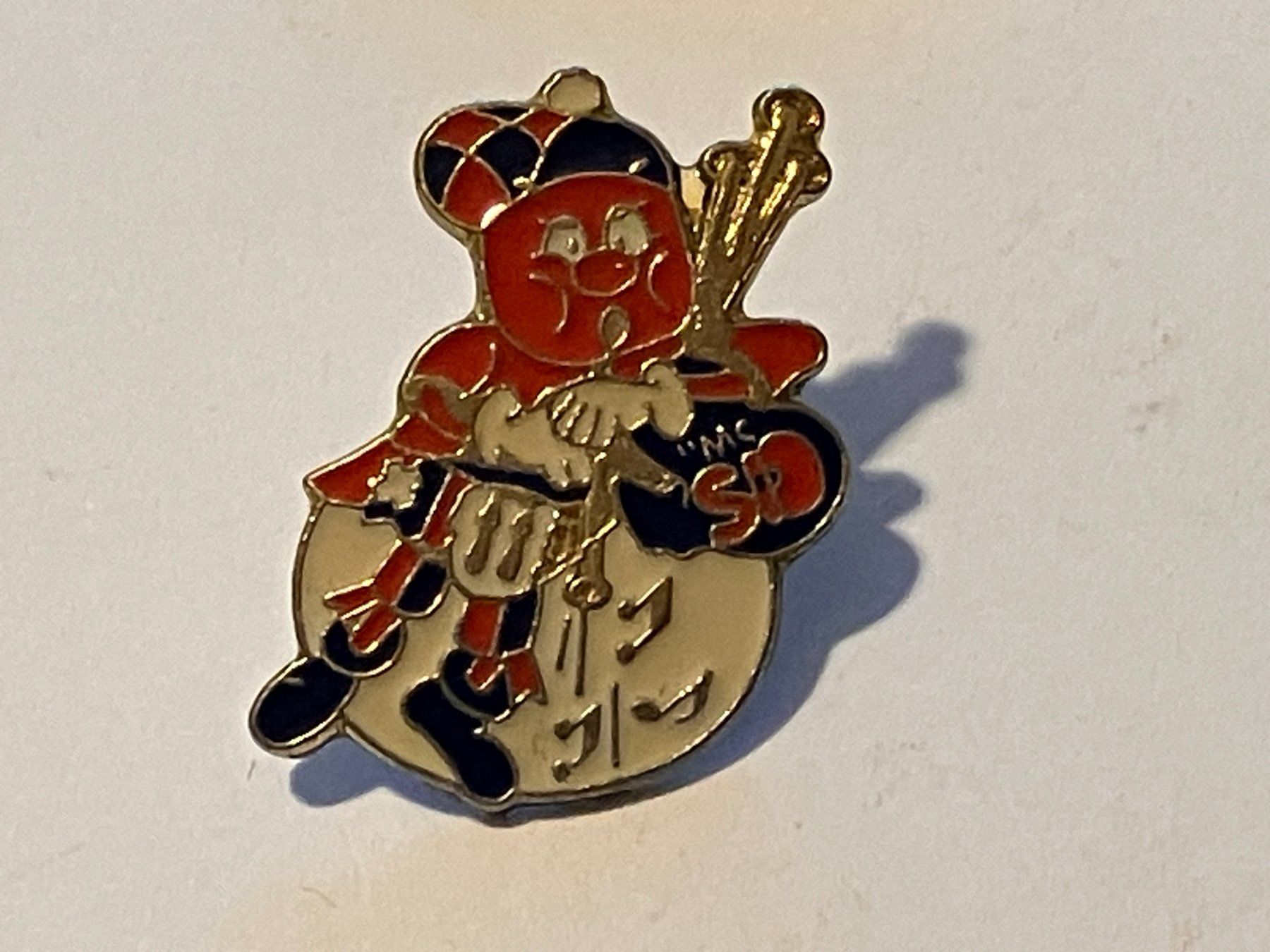 Placchette & Badge: 1 Pin Dudelsack – Usato da Basel venduto da djwwpp